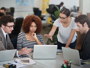 Today’s Blog Industry Finance  Business Consulting. - 彩客网kaian